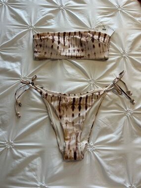H&M neutral tie dye pattern bikini set